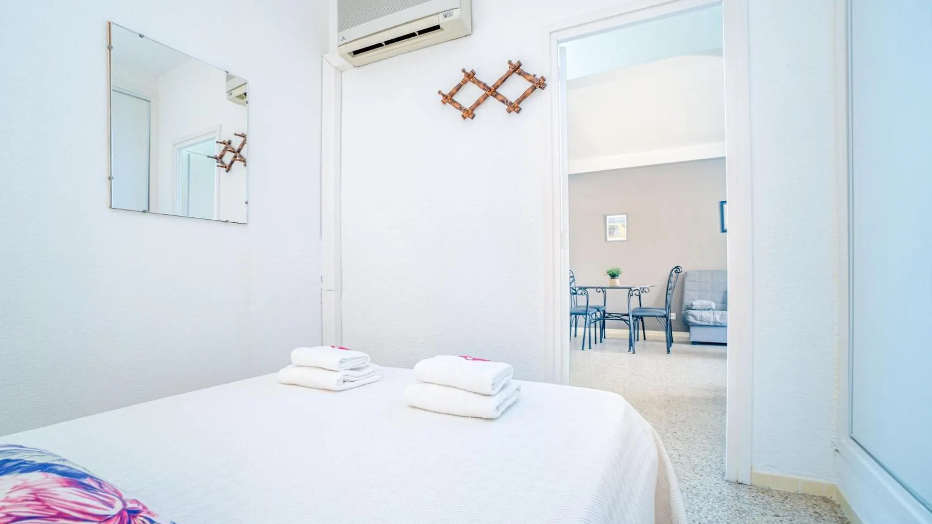 Basic Comfort Apartment Royal Marine 0176 Empuriabrava