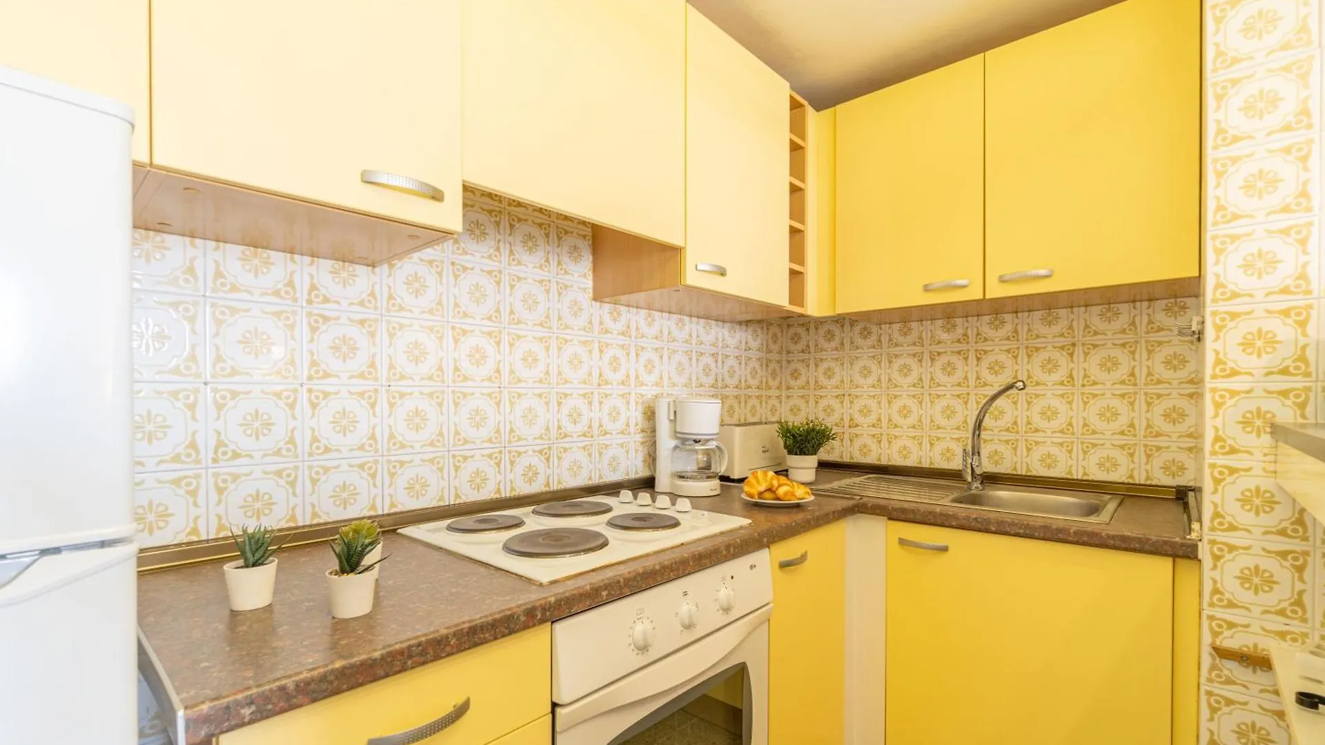 Basic Comfort Apartment Royal Marine 0176 Empuriabrava